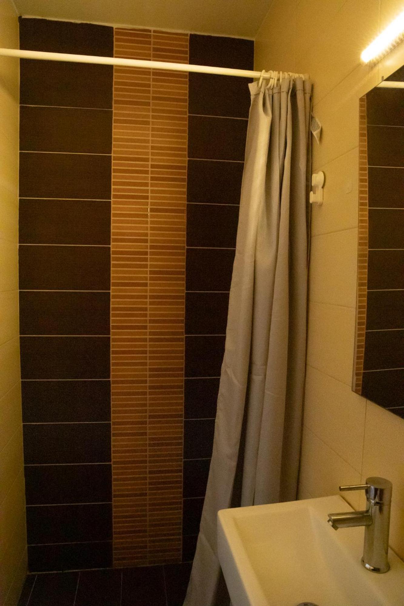 Sunset Inn Kryopigí Rom bilde