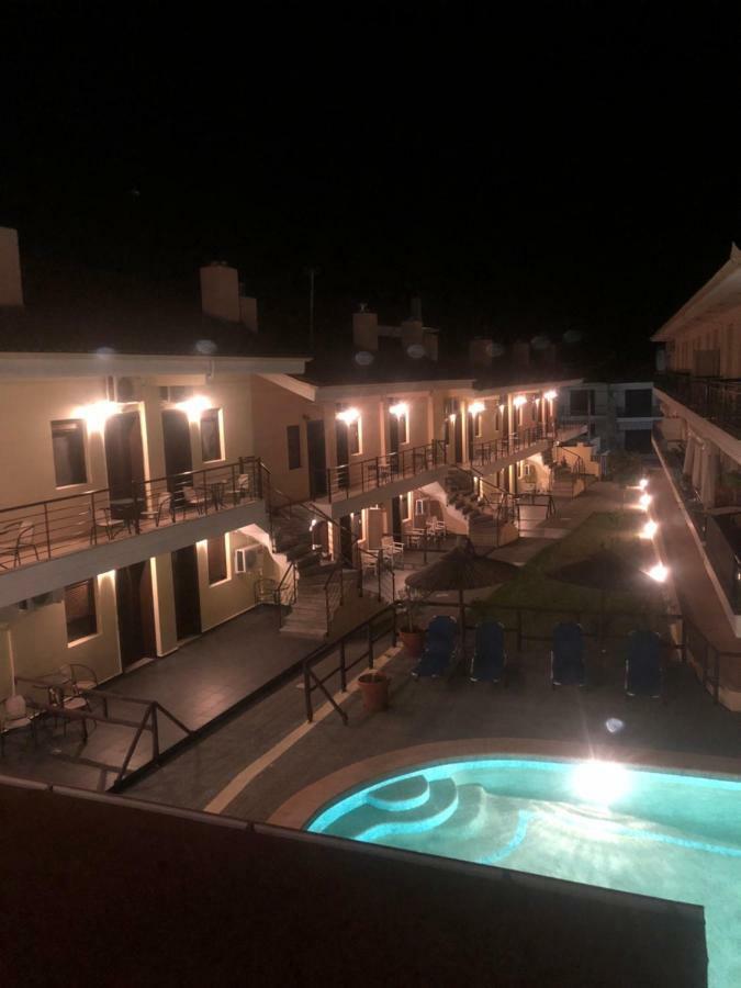 Sunset Inn Kryopigí Eksteriør bilde
